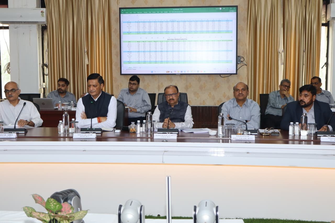 BCCL जीएम समन्वय बैठक: उत्पादन, डिस्पैच और गुणवत्ता सुधार पर सीएमडी मनोज अग्रवाल के सख्त निर्देश